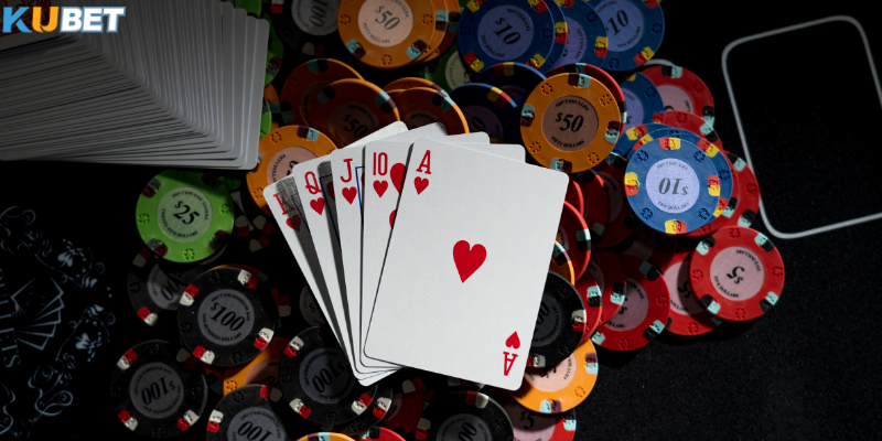 Phỏm Kubet – Trải nghiệm game bài truyền thống online